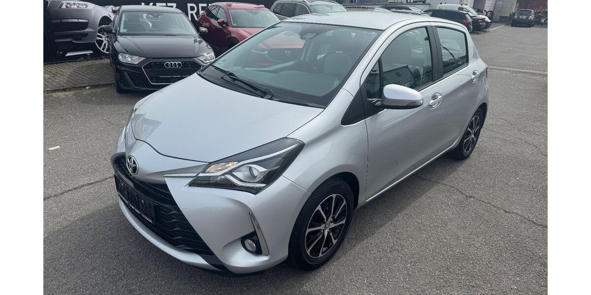 Toyota Yaris 24.000 km 12.990 &euro; Weinheim 69469