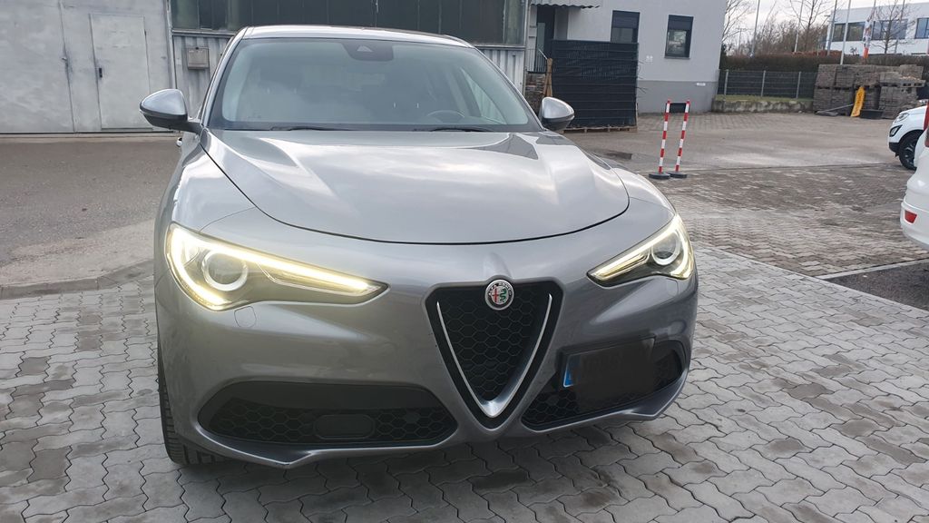 Alfa Romeo Stelvio 72.300 km 23.000 &euro; Neuhofen 67141