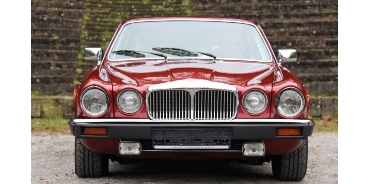 Jaguar Daimler 129.500 km 39.999 &euro; Heppenheim 64646