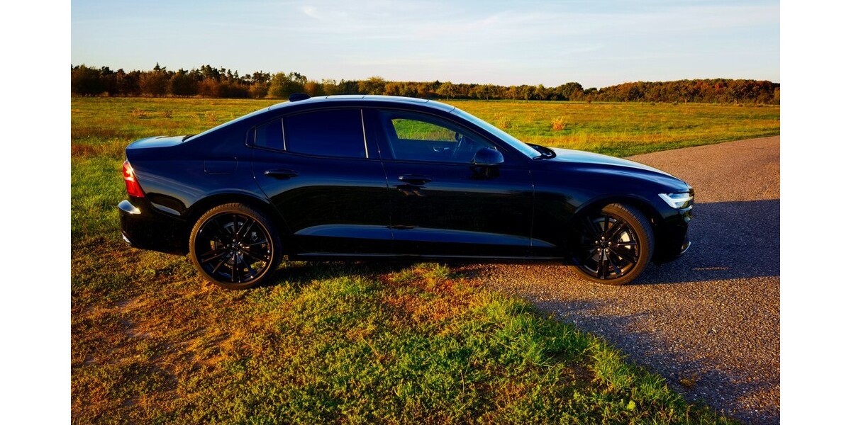 Volvo S60 61.000 km 34.500 &euro; Forst 76694