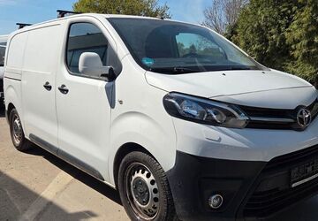Toyota Proace (Verso) 218.000 km 5.490 &euro; Frankenthal/Studernheim 67227