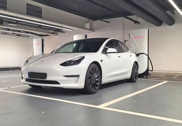 Tesla Model 3 90.000 km 28.000 &euro; Mannheim 68219