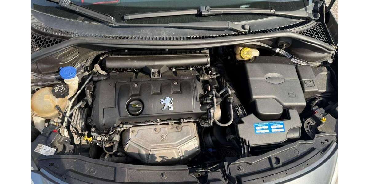 Peugeot 207 77.000 km 3.650 &euro; mannheim 68309