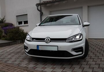 VW Golf 91.000 km 18.700 &euro; Östringen 76684