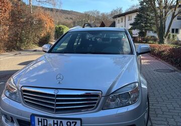 Mercedes-Benz C 320 180.000 km 10.450 &euro; Heidelberg 69126