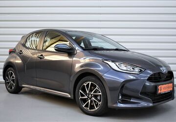 Toyota Yaris 25.000 km 18.990 &euro; Forst 76694