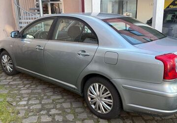 Toyota Avensis 255.000 km 1.899 &euro; Oftersheim 68723