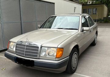 Mercedes-Benz 230 380.000 km 3.500 &euro; Mannheim 68165