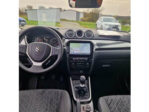 Suzuki Vitara 1.4 Boosterjet Hybrid Allgrip Comfort+ Gara 2.500 km 28.140 &euro; Obrigheim-Asbach 74847