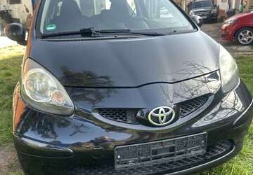 Toyota Aygo 158.506 km 2.200 &euro; Edingen-Neckarhausen 68535