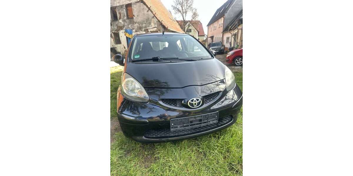 Toyota Aygo 158.506 km 2.200 &euro; Edingen-Neckarhausen 68535