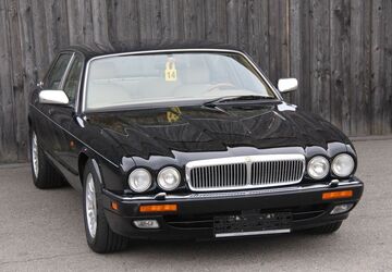 Jaguar Daimler 103.280 km 39.999 &euro; Heppenheim 64646