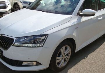 Skoda Fabia 25.400 km 16.699 &euro; Lorsch 64653