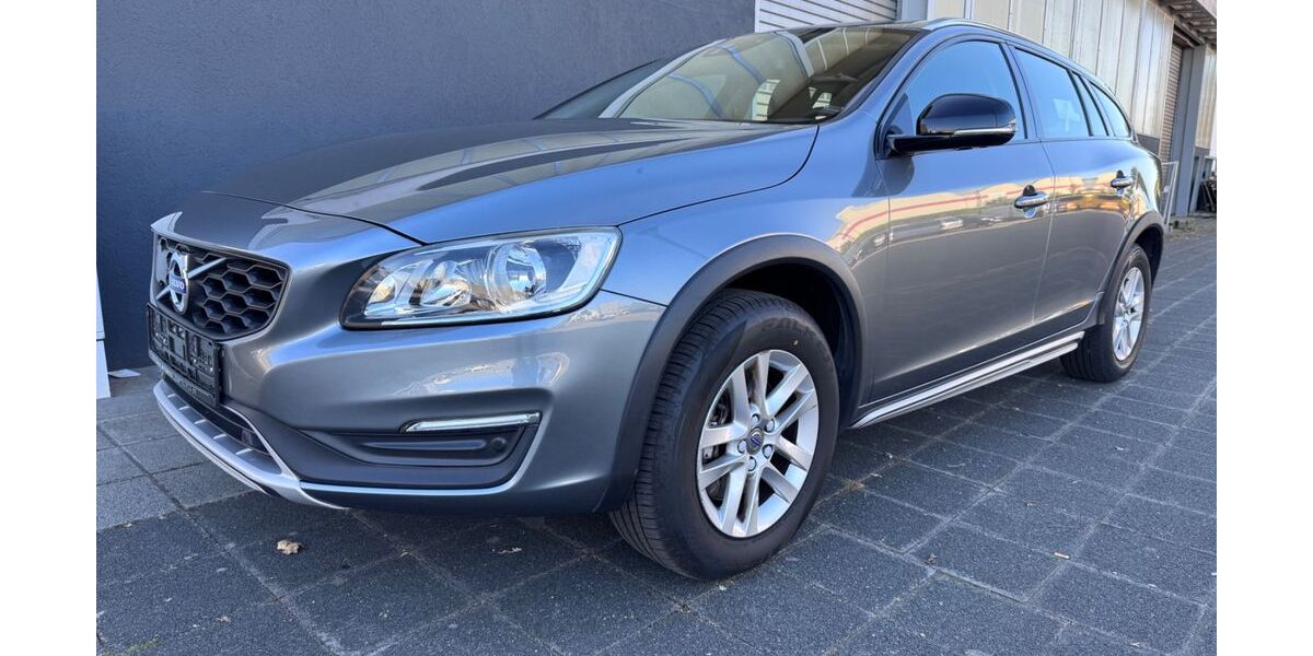Volvo V60 Cross Country 138.000 km 14.980 &euro; Viernheim 68519