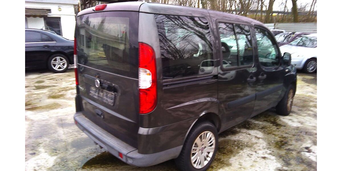 Fiat Doblo 267.543 km 1.111 &euro; Mannheim 68309
