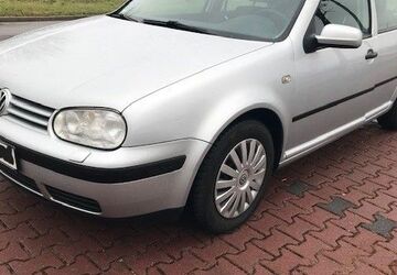 VW Golf 105.254 km 4.990 &euro; Speyer 67346