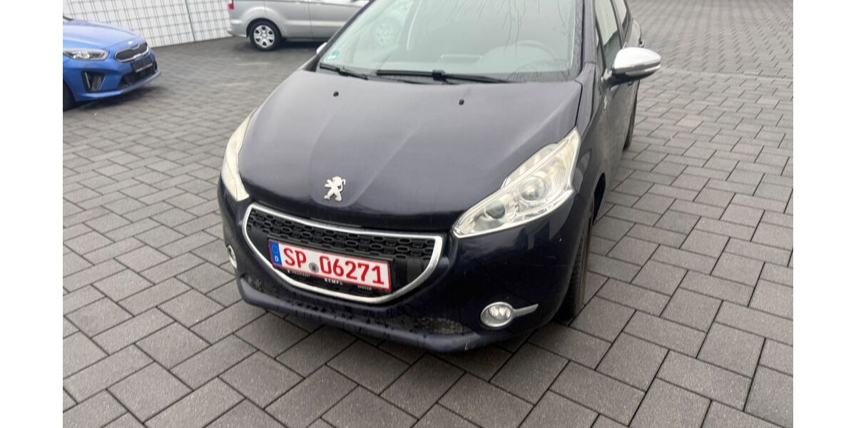 Peugeot 208 119.000 km 1.950 &euro; Speyer 67346