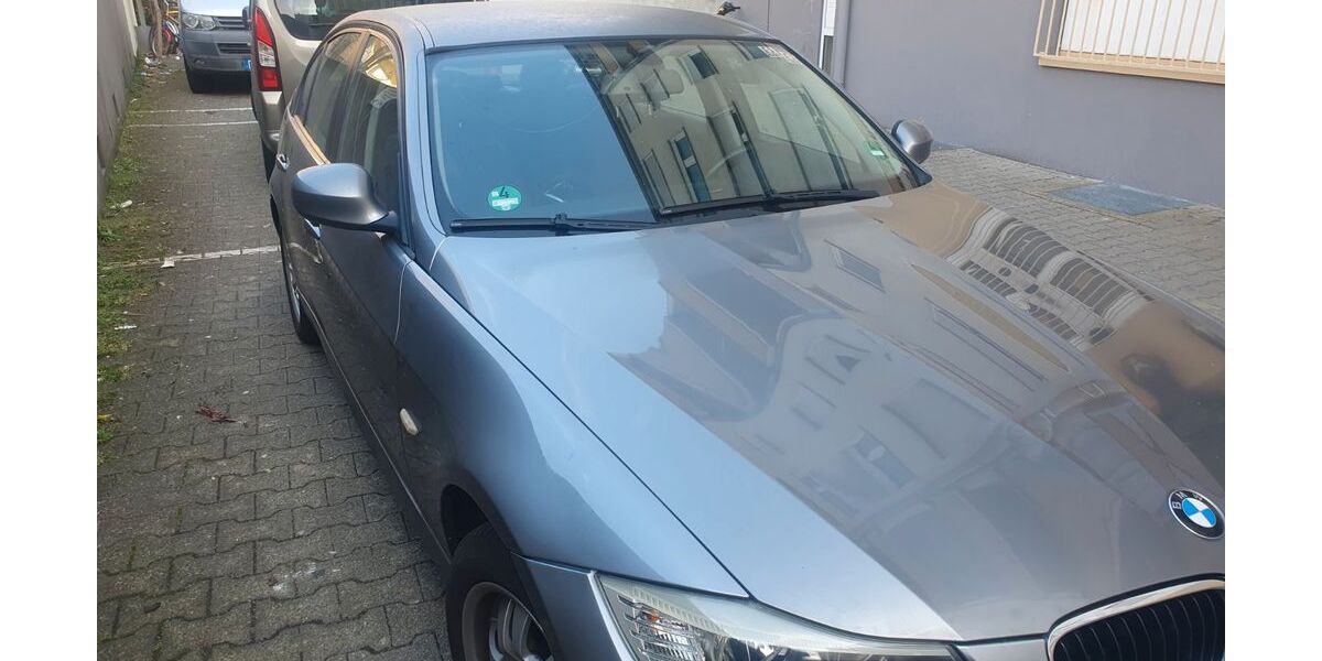 BMW 318 227.000 km 3.499 &euro; Ludwigshafen 67063
