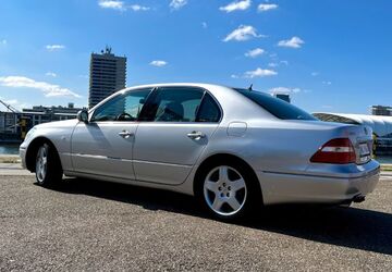 Lexus LS 430 302.000 km 12.450 &euro; Mannheim 68199