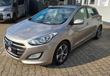Hyundai i30 71.068 km 13.390 &euro; Sandhausen 69207