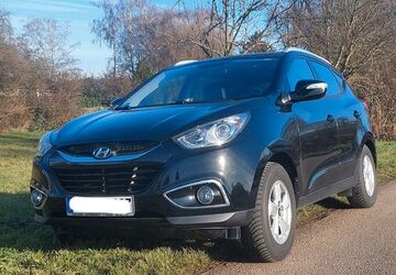 Hyundai ix35 152.000 km 6.950 &euro; Ladenburg 68526