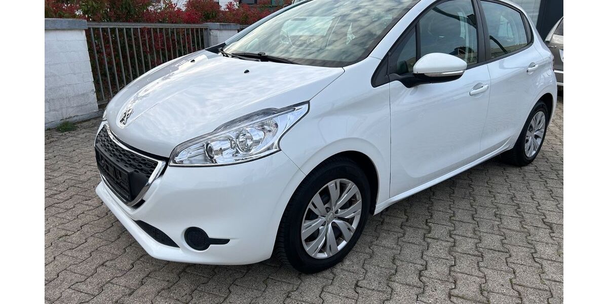 Peugeot 208 88.000 km 5.999 &euro; Ludwigshafen 67065