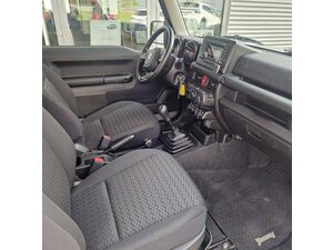 Suzuki Jimny 1.5. ALLGRIP NFZ Comfort AHK Ganzjahresreife 19.232 km 26.950 &euro; Obrigheim-Asbach 74847