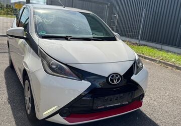 Toyota Aygo (X) 120.208 km 5.900 &euro; Hockenheim 68766