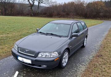 Volvo V40 200.300 km 2.820 &euro; Oberzent 64760