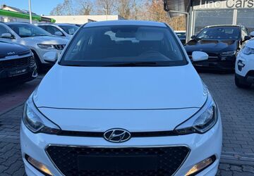 Hyundai i20 81.000 km 8.499 &euro; schifferstadt 67105