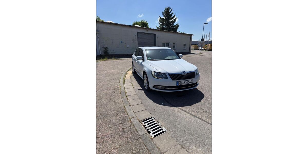 Skoda Superb 120.000 km 15.100 &euro; Heidelberg 69126