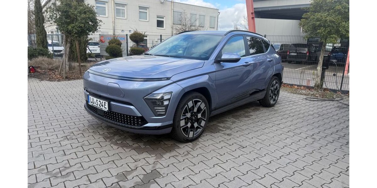 Hyundai KONA Elektro 23.500 km 30.900 &euro; Ludwigshafen 67071