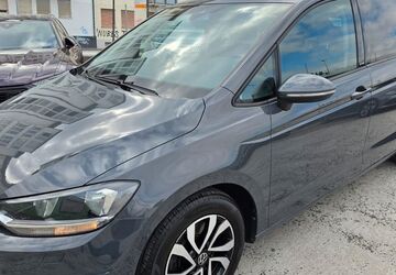 VW Touran 105.000 km 21.690 &euro; Mannheim 68159