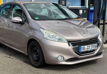 Peugeot 208 160.000 km 3.999 &euro; Mannheim 68309