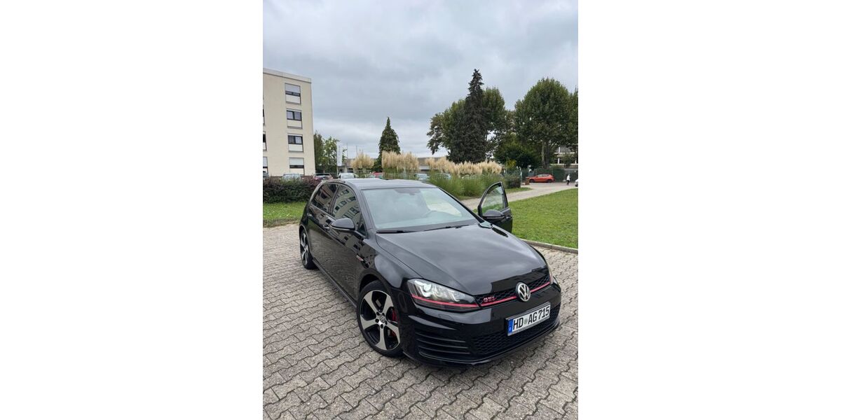 VW Golf 99.000 km 17.300 &euro; Nussloch 69226
