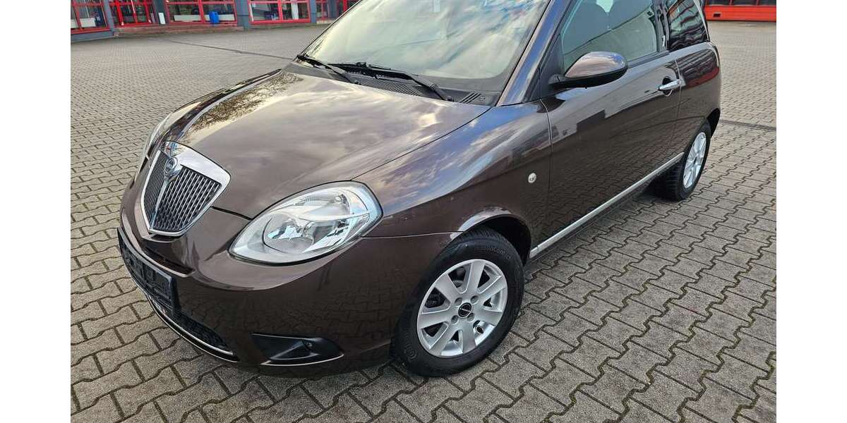 Lancia Ypsilon 113.000 km 2.900 &euro; Ludwigshafen 67071