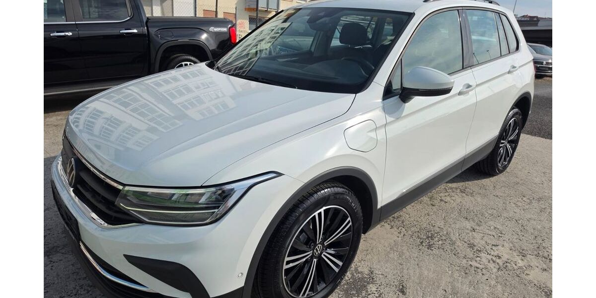 VW Tiguan 87.000 km 24.990 &euro; Mannheim 68159