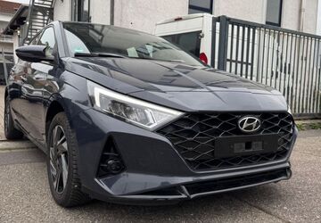 Hyundai i20 26.770 km 15.550 &euro; Hockenheim 68766