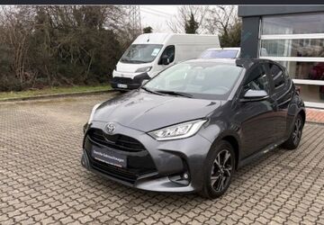 Toyota Yaris 12.998 km 20.490 &euro; Wiesloch 69168