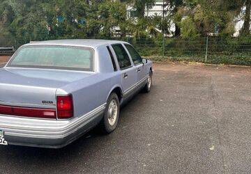 Lincoln Town Car 540.000 km 6.300 &euro; Heidelberg 69123