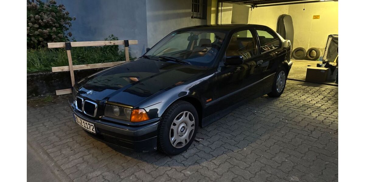 BMW 316 102.000 km 950 &euro; Heidelberg 69118