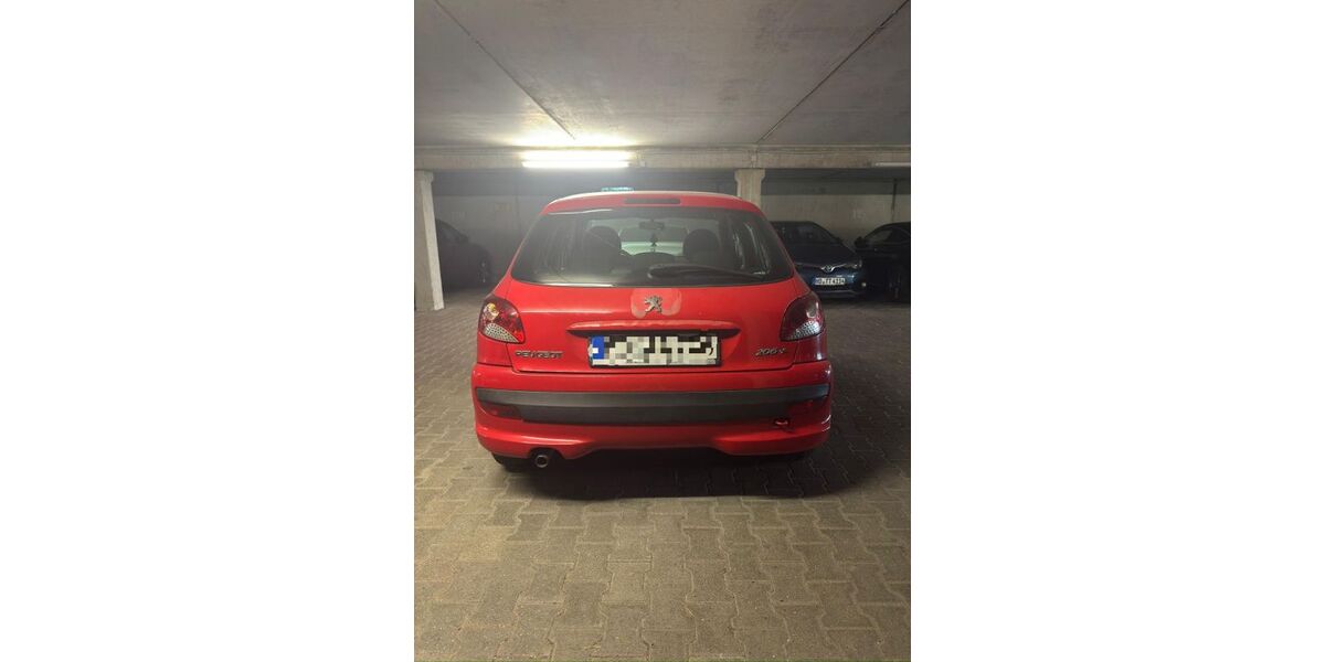 Peugeot 206 180.000 km 2.400 &euro; Hockenheim 68766