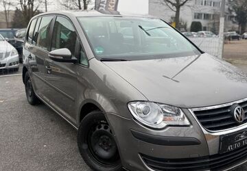 VW Touran 268.000 km 3.090 &euro; Heppenheim 64646