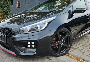 Kia ceed / Ceed 150.000 km 9.499 &euro; Speyer 67346