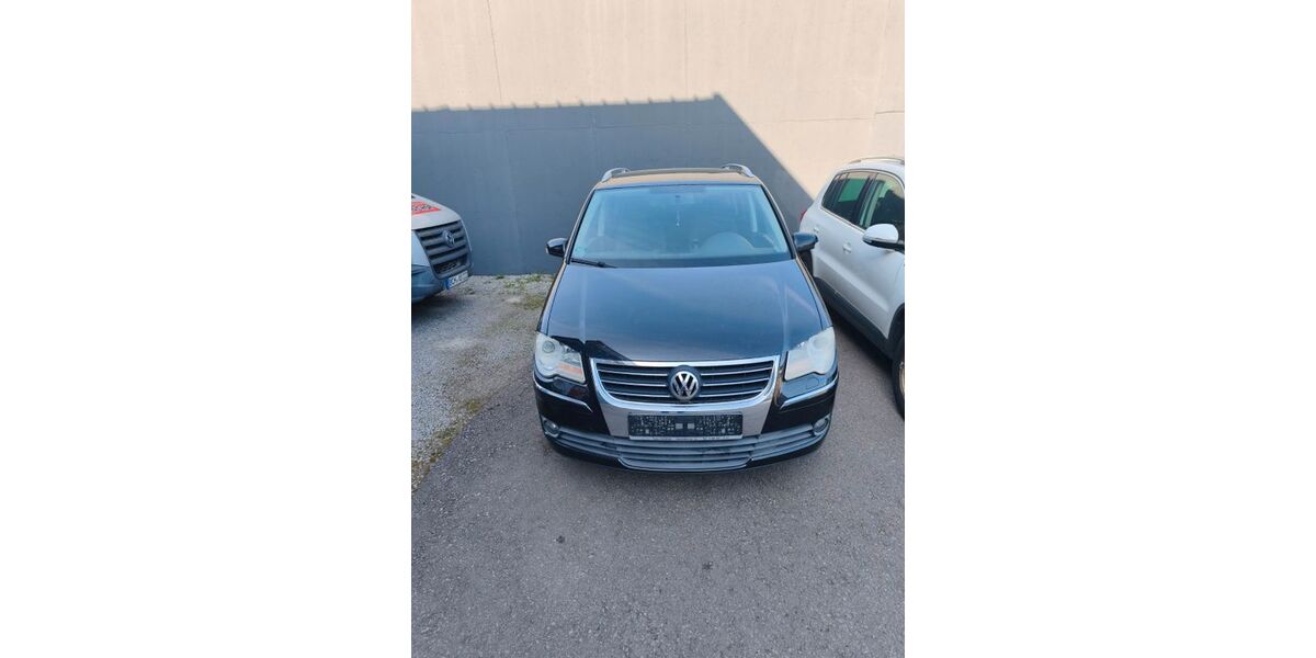 VW Touran 306.000 km 3.199 &euro; Dielheim 69234