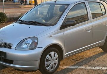 Toyota Yaris 119.000 km 3.490 &euro; Östringen 76684