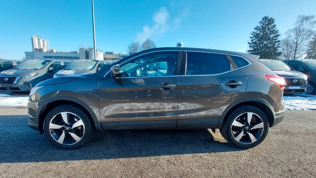 Nissan Qashqai 171.000 km 10.700 &euro; Mannheim 68199