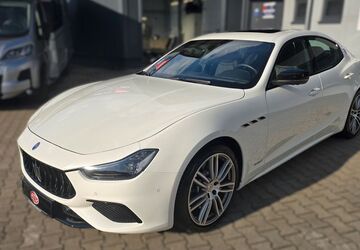 Maserati Ghibli 38.313 km 54.990 &euro; Sandhausen 69207