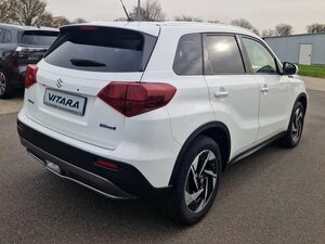 Suzuki Vitara 1.4 Boosterjet Hybrid Allgrip Comfort+ Gara 2.500 km 28.140 &euro; Obrigheim-Asbach 74847