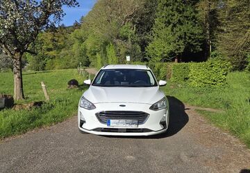 Ford Focus 124.000 km 13.900 &euro; Heidelberg 69126